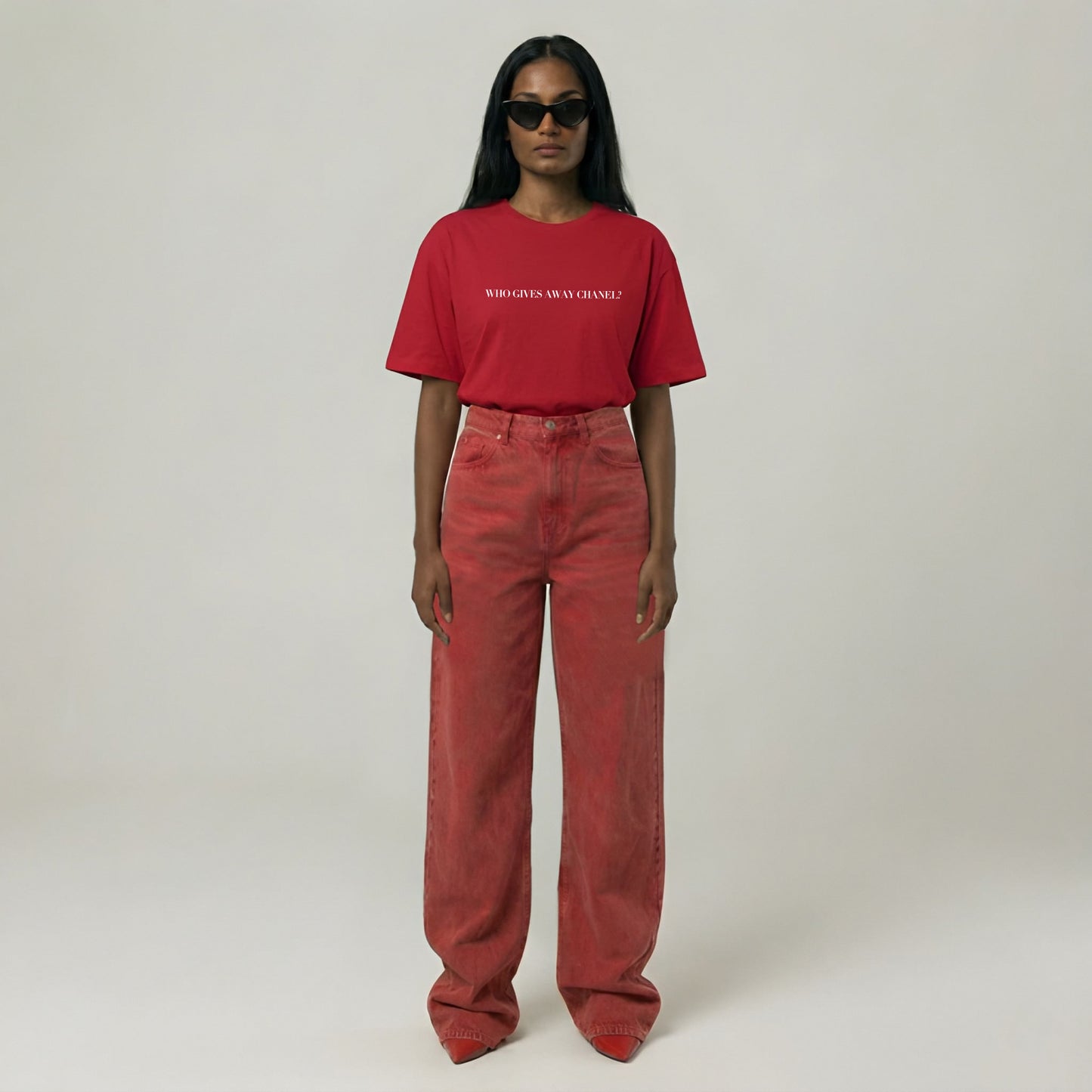 WHO GIVES AWAY CHANEL premium t-shirt (Limited Availability)